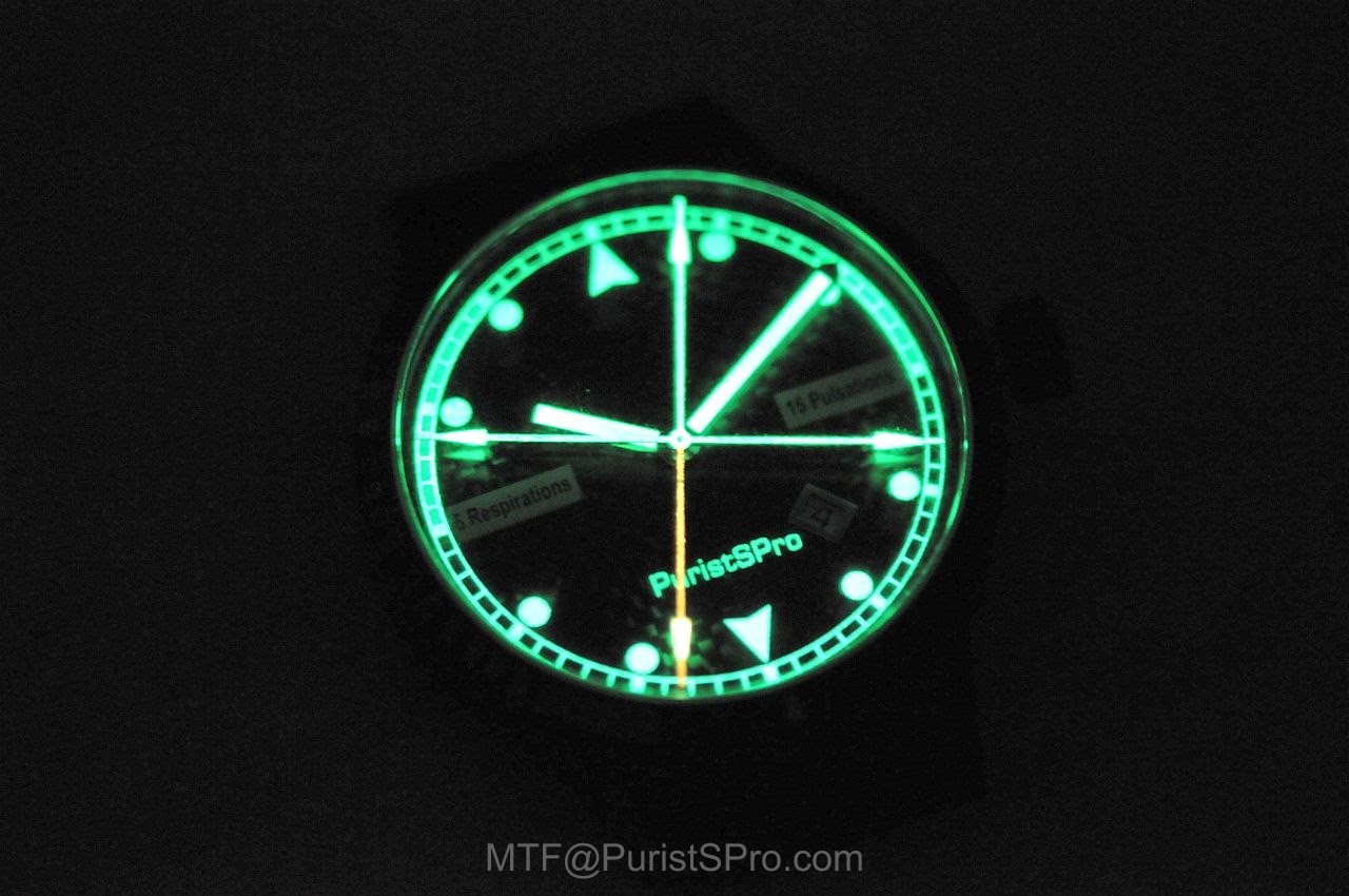 PuristSPro ABR watch glows well