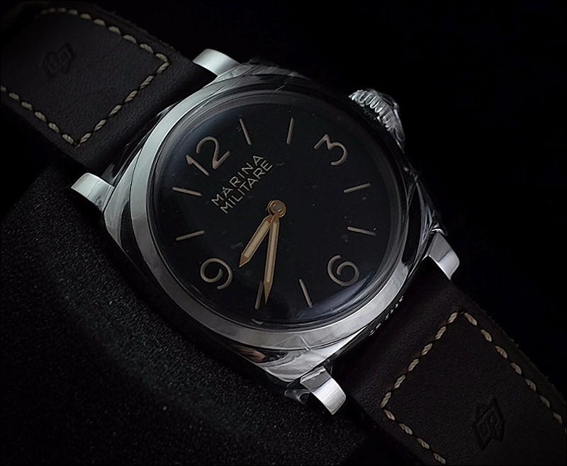 Panerai watch listing