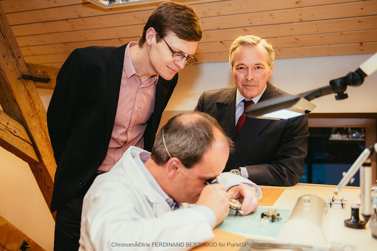 Karl-Friedrich Scheufele presenting the Chronométrie FERDINAND BERTHOUD workshop to Frédéric Mairy, president of the council of