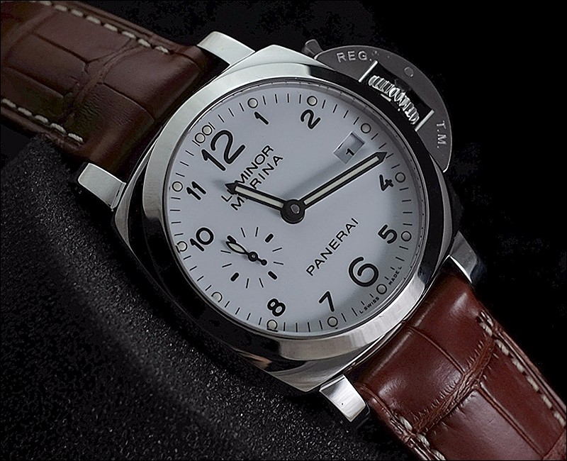 Panerai watch listing