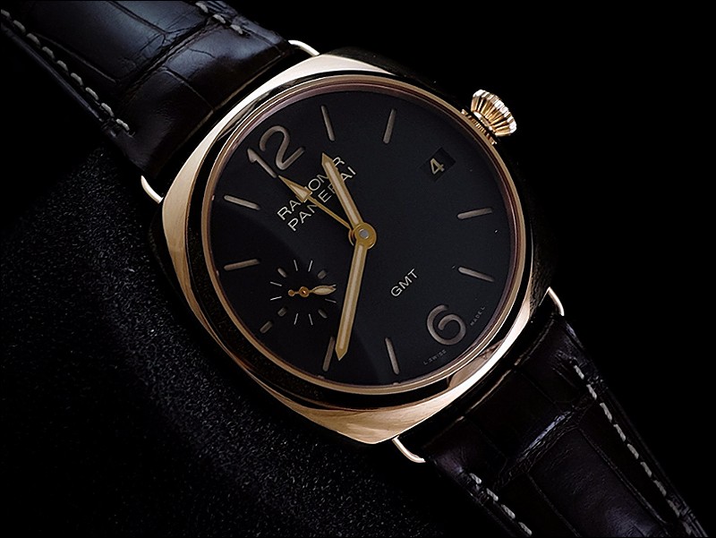 Panerai watch listing