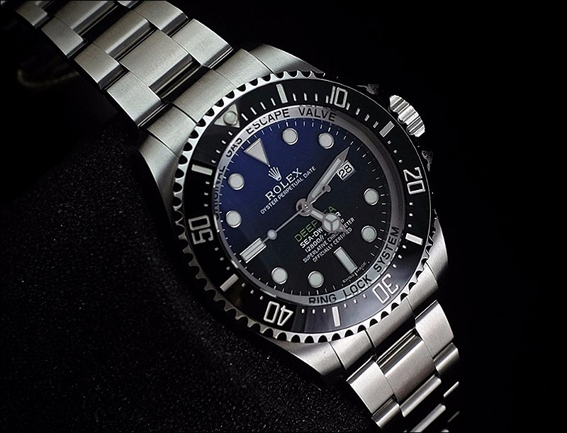 Rolex watch listing