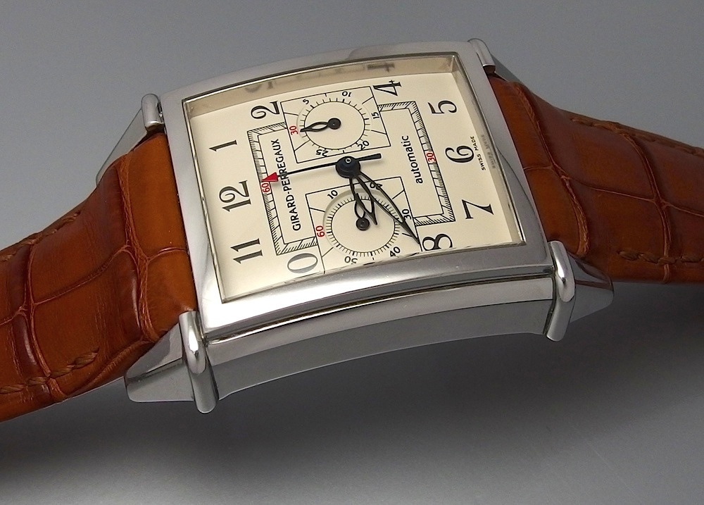 Watch by Girard Perregaux, Vintage 1945, Vintage 45 Chronograph, 2599