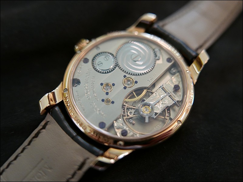Hand-engraved balance cock-very Glashuette!