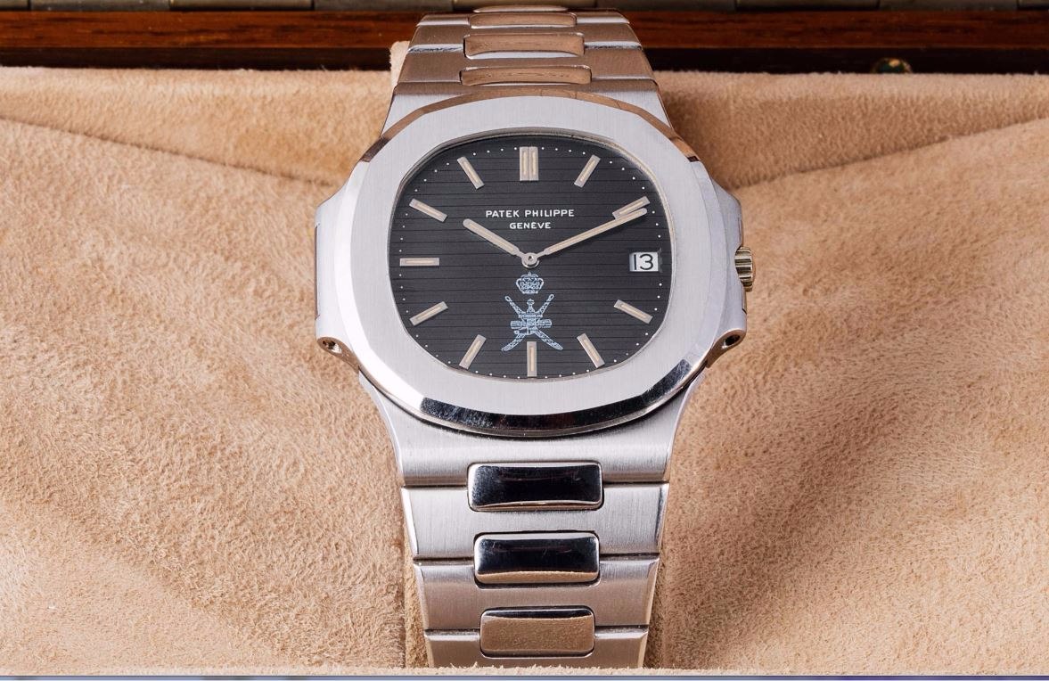 PATEK PHILIPPE Jumbo Nautilus Oman, 3700/1 - SOLD FOR CHF635,000