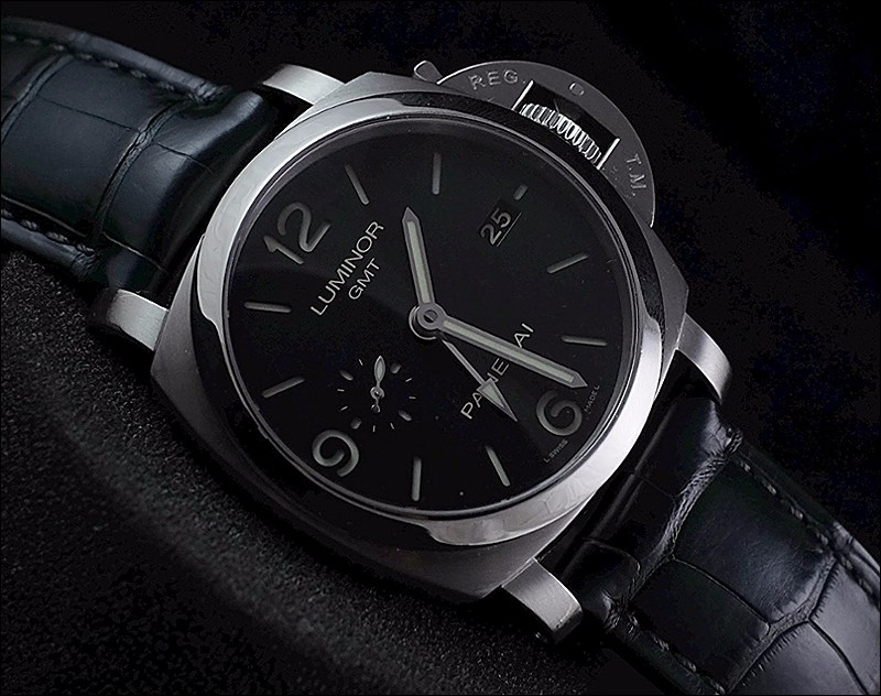 Panerai watch listing