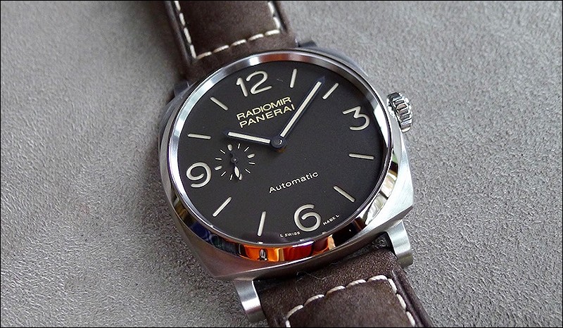 Panerai watch listing