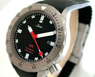 (Courtesy of Mens Watch Review)