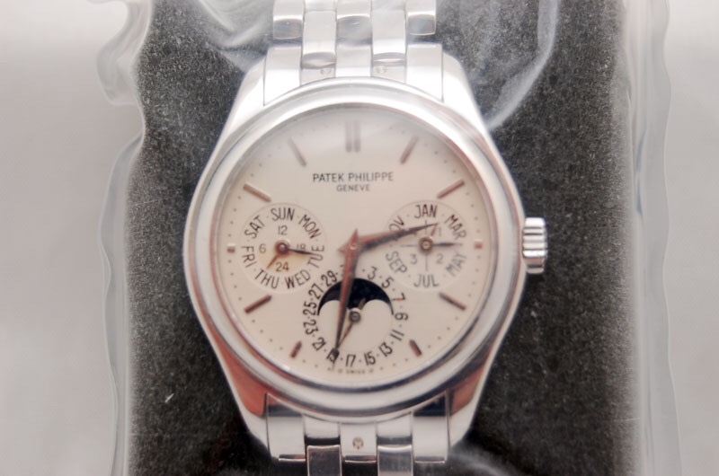 Patek Philippe watch listing