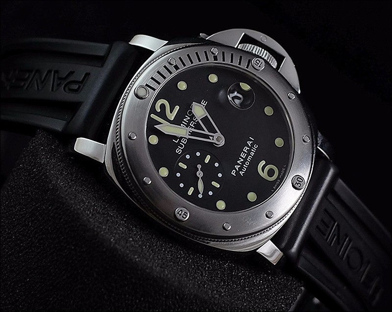 Panerai watch listing