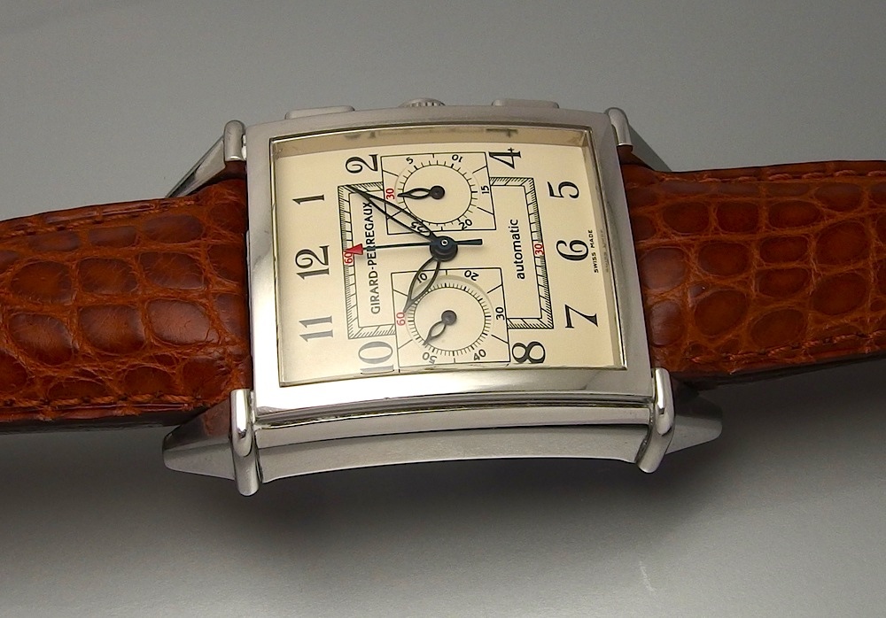 Watch by Girard Perregaux, Vintage 1945, Vintage 45 Chronograph, 2599
