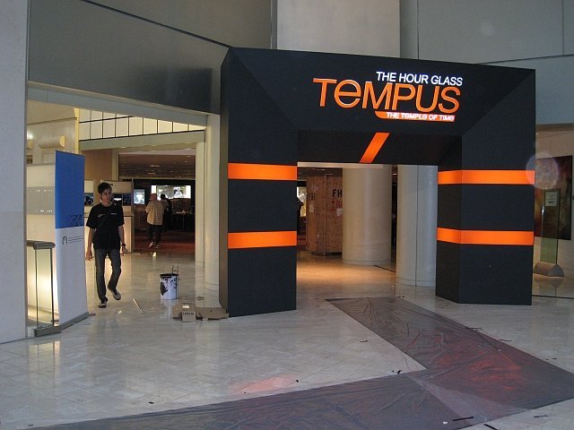 Oh...the entrance to the main hall...