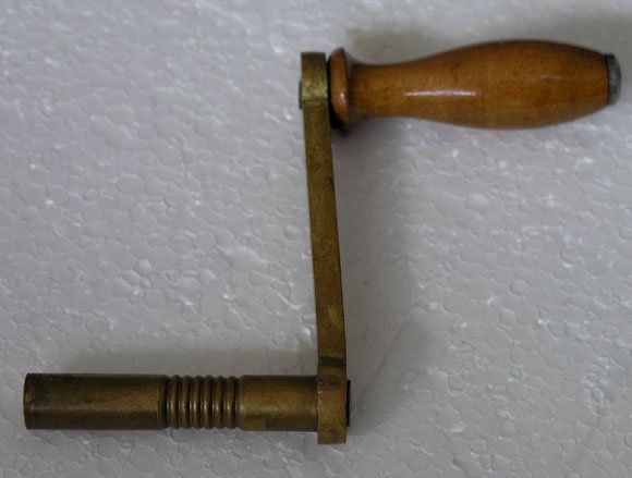 Winding key