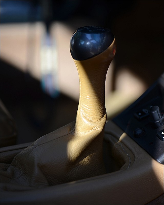 Leather shifter. Like butter. Quality.