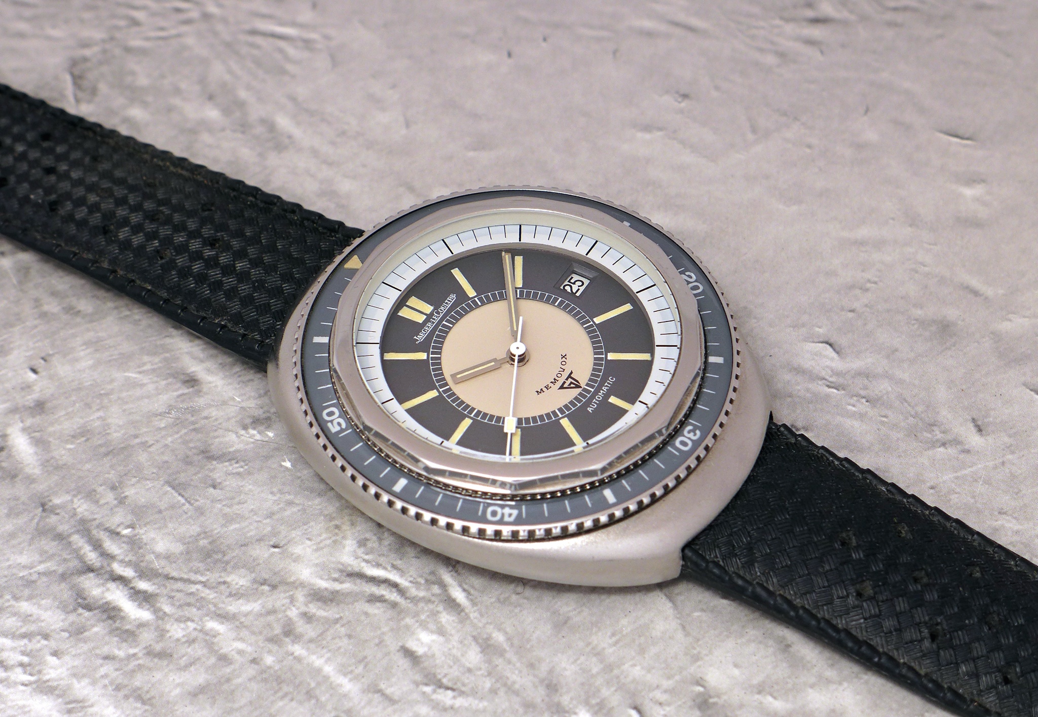 Watch by Jaeger LeCoultre, Jaeger-LeCoultre, Memovox, Memovox E 870
