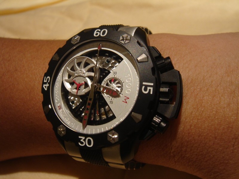 Zenith Defy Extreme Open (wrist)