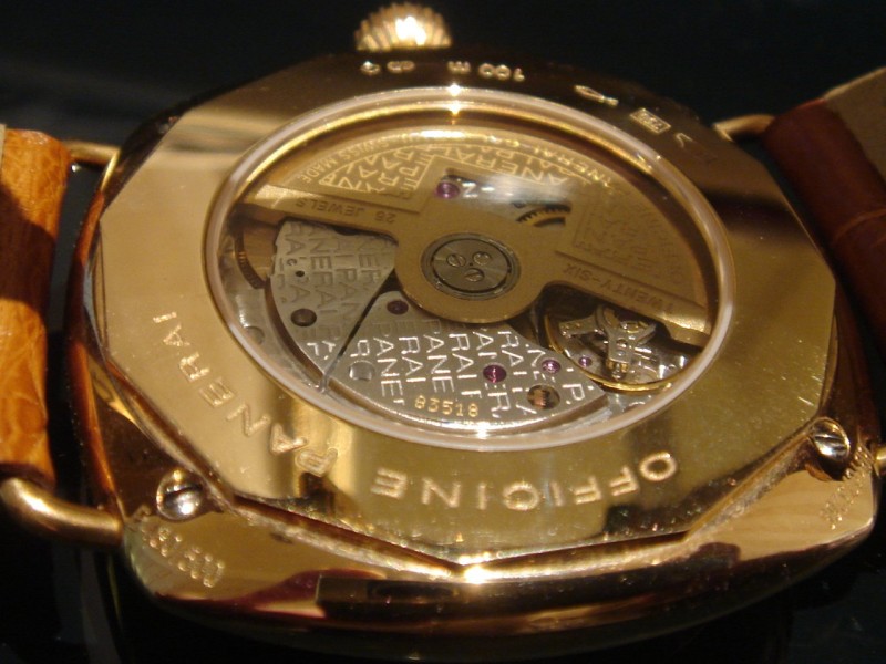 Panerai PAM 105 RG (back)