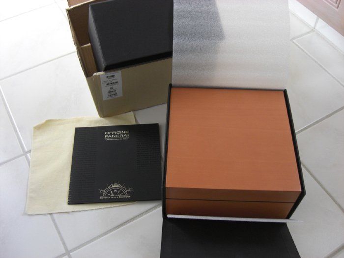 Panerai watch listing