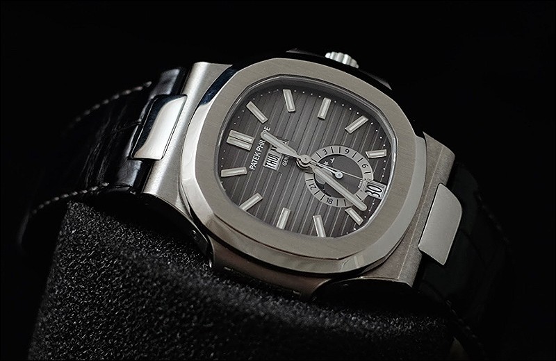 Patek Philippe watch listing