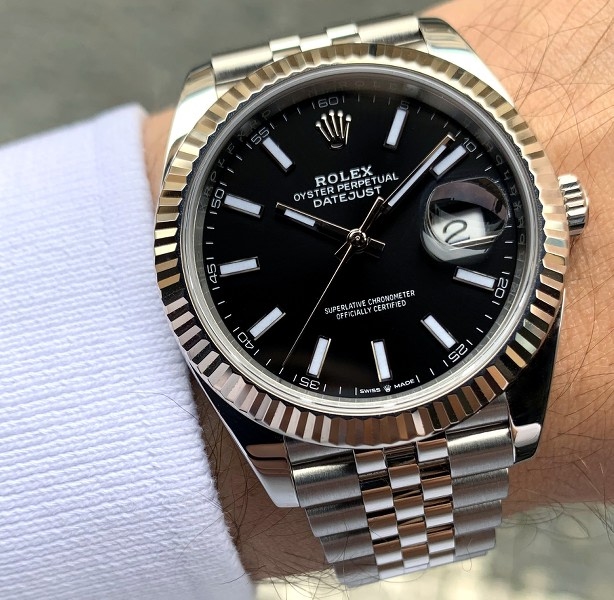 Rolex watch listing
