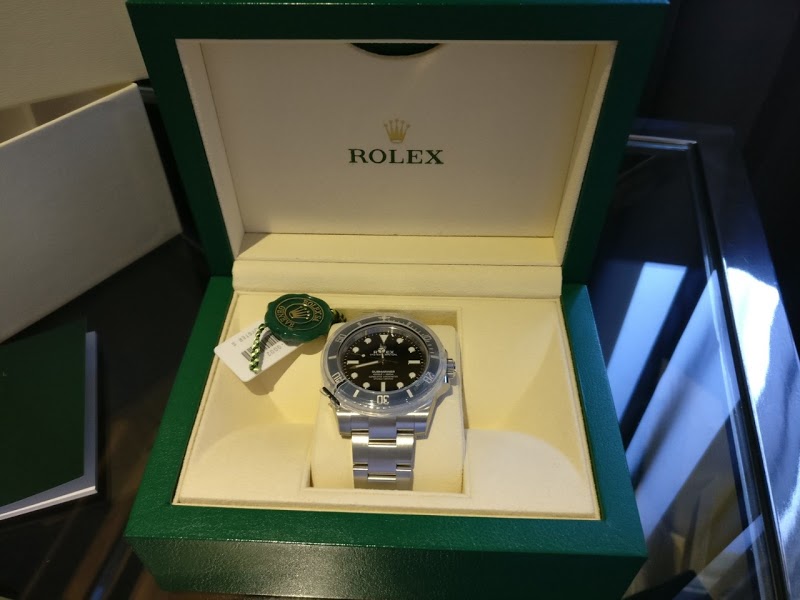Rolex watch listing