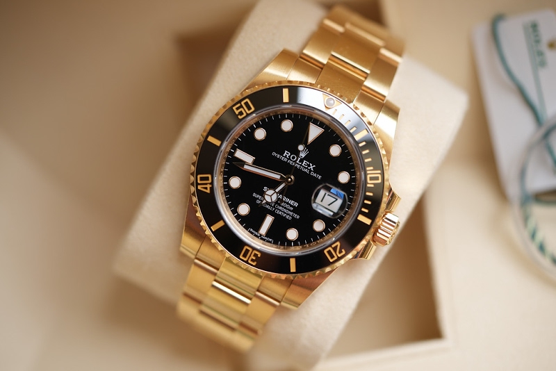 Rolex watch listing