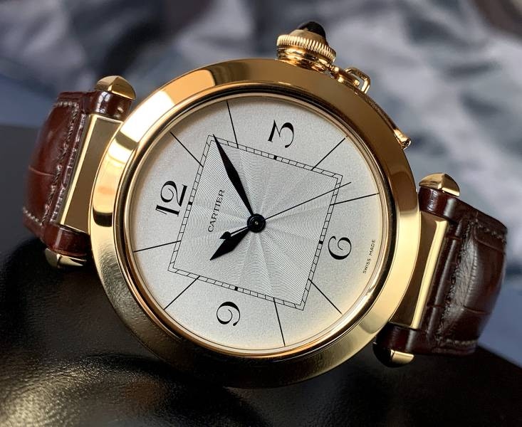 Cartier watch listing