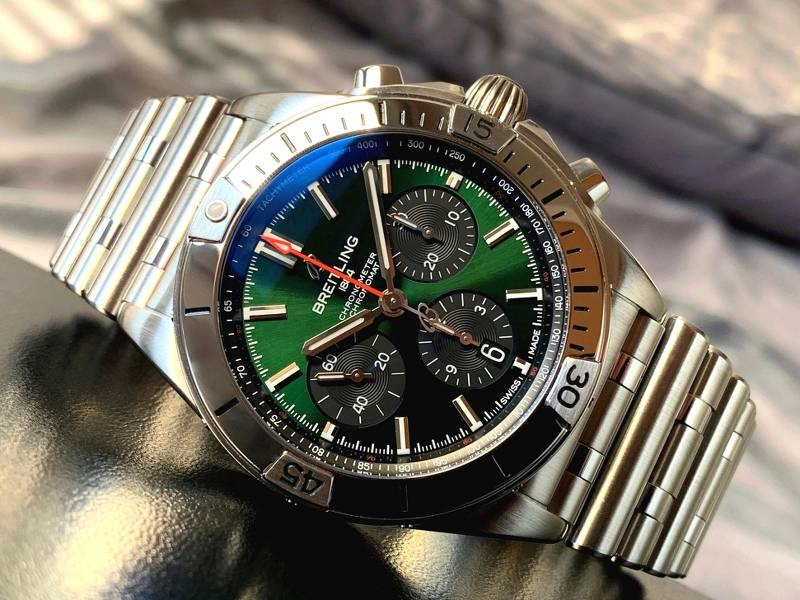 Breitling watch listing