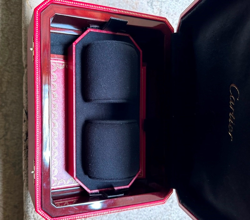 Cartier watch listing