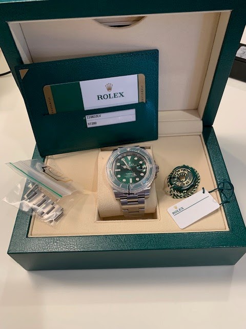 Rolex watch listing