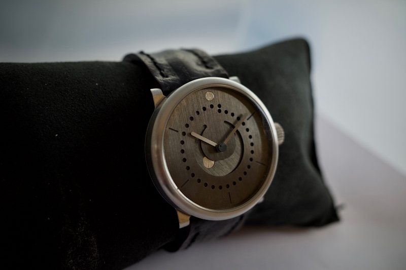 Ochs und Junior watch listing