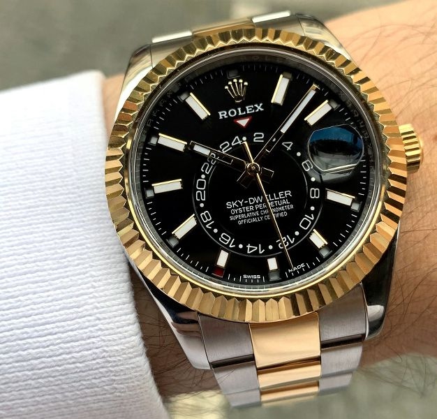 Rolex watch listing