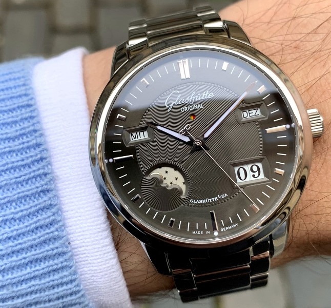 Glashütte watch listing