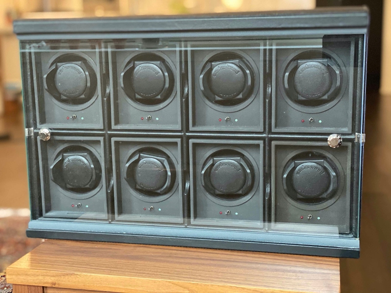 Accessories watch listing