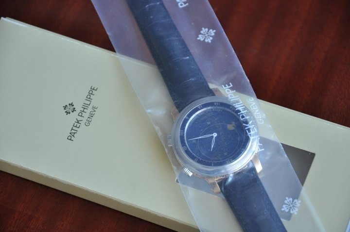 Patek Philippe watch listing