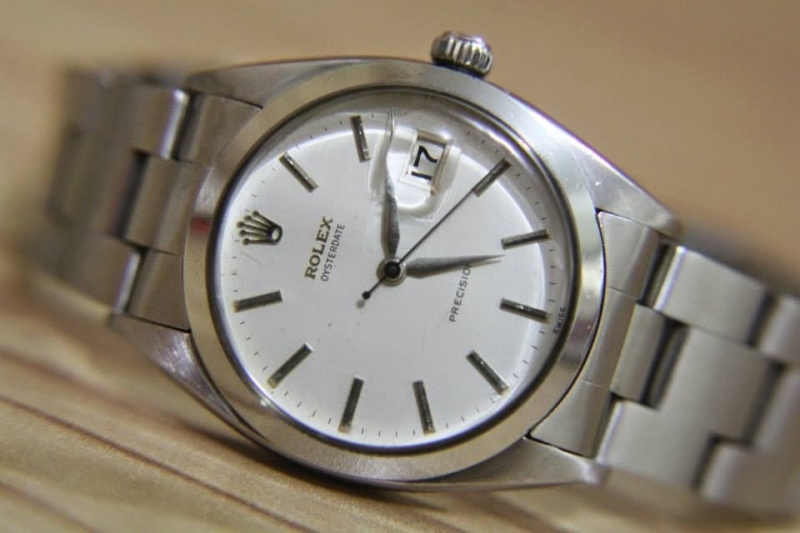 Rolex watch listing