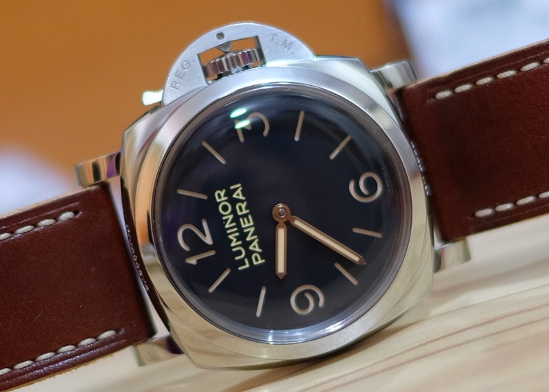 Panerai watch listing