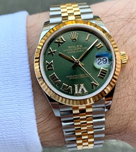 Rolex watch listing