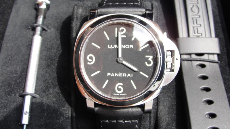 Panerai watch listing