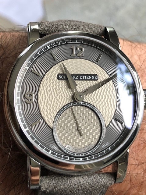 Schwarz Etienne watch listing