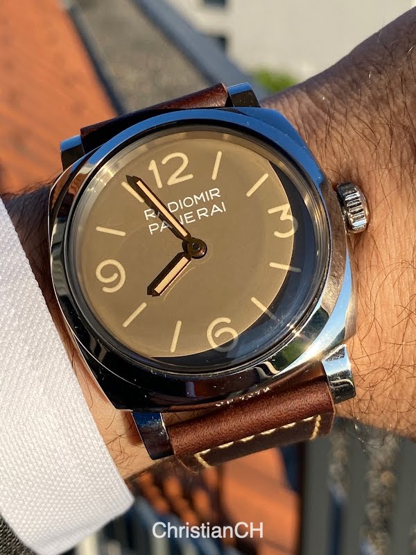Panerai watch listing