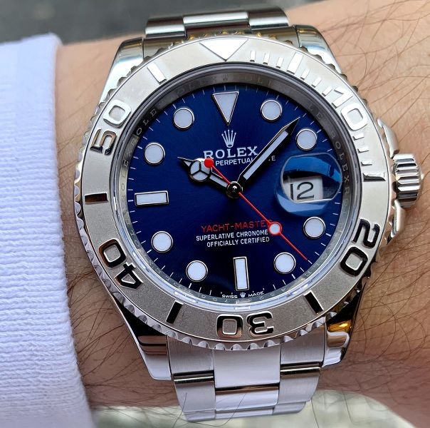 Rolex watch listing