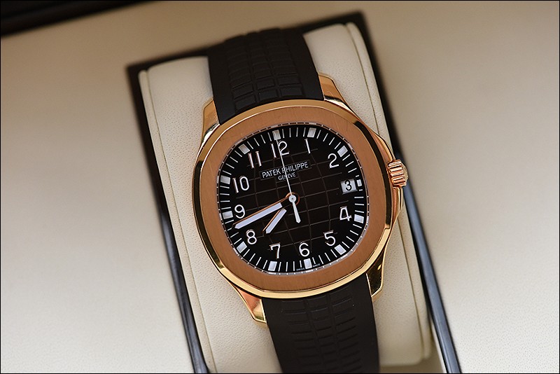 Patek Philippe watch listing