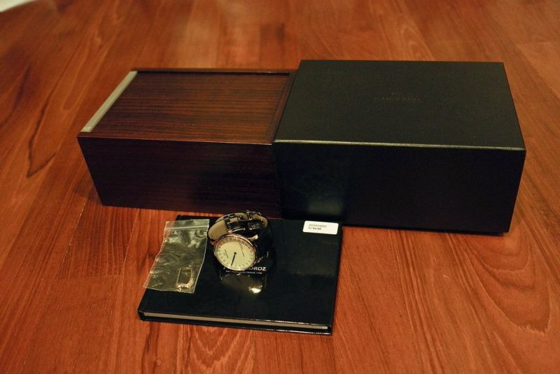Jaquet Droz watch listing