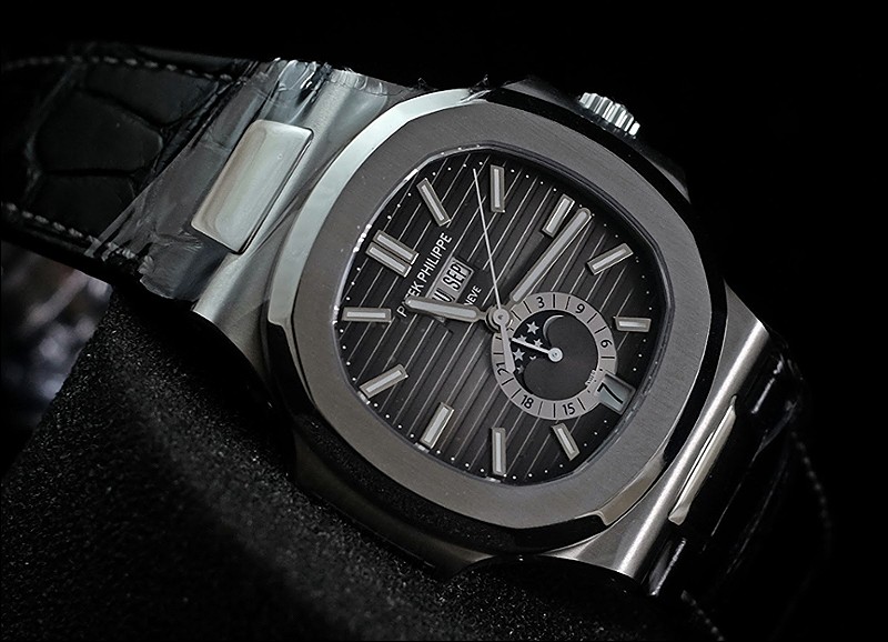 Patek Philippe watch listing