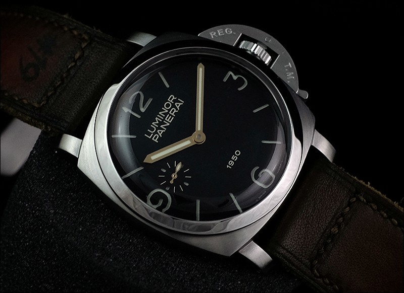 Panerai watch listing