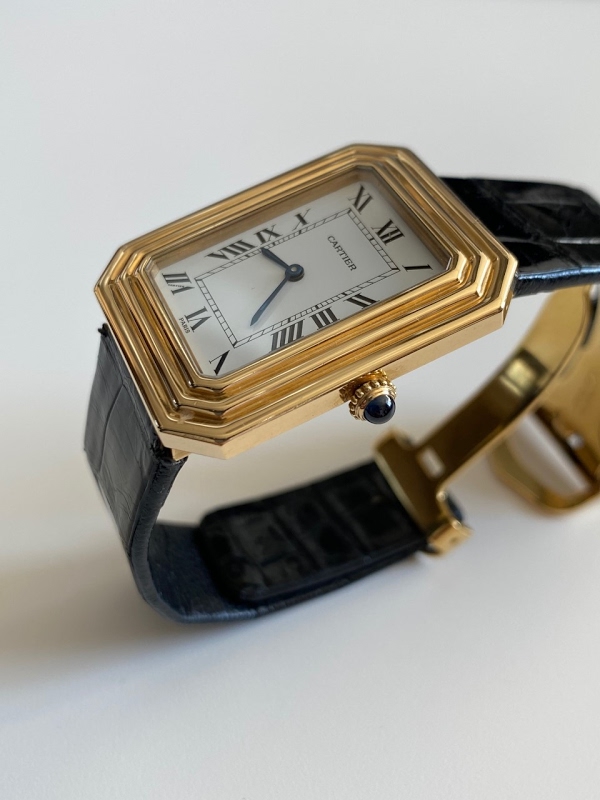 Cartier watch listing