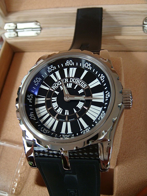 Roger Dubuis watch listing