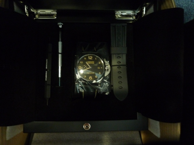 Panerai watch listing