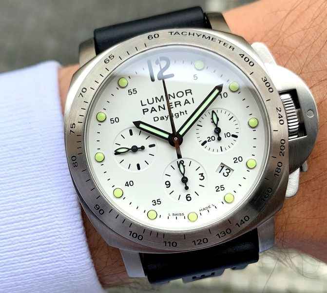 Panerai watch listing